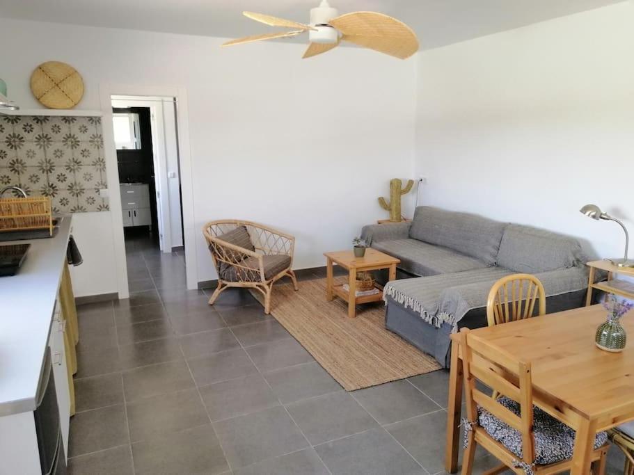 Вилла Casa Jardin. Vivienda Rural En Zona Tranquila. Лукайнена-де-лас-Торрес Экстерьер фото