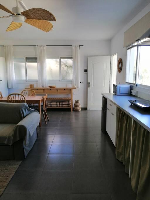 Вилла Casa Jardin. Vivienda Rural En Zona Tranquila. Лукайнена-де-лас-Торрес Экстерьер фото